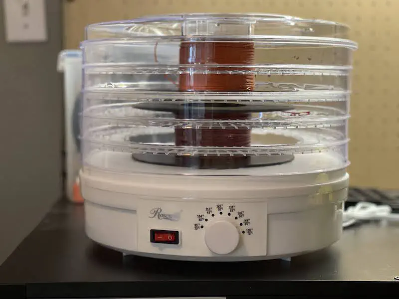 Is a Food Dehydrator / Filament Dryer worth it? Maybe. Simple